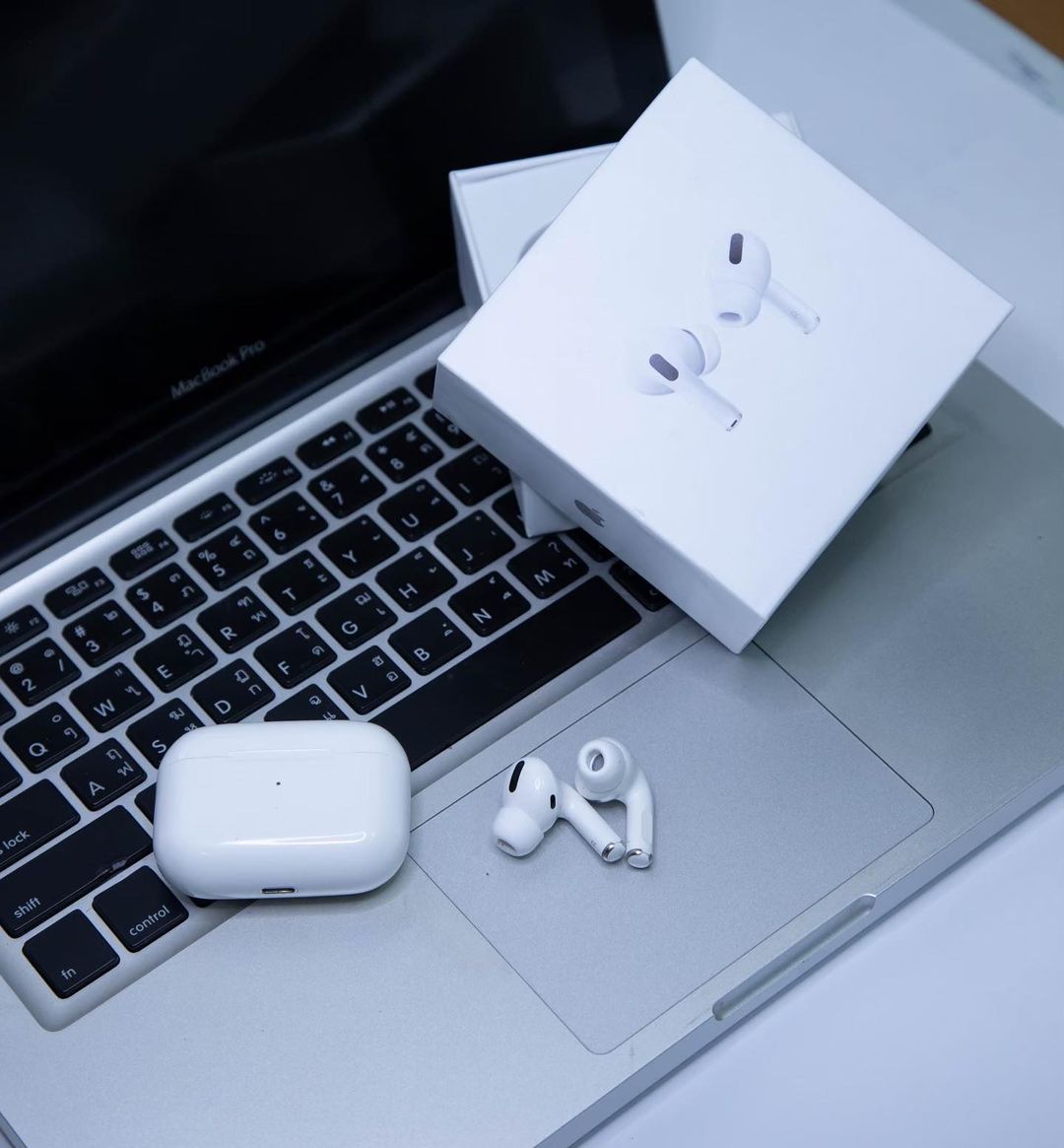 AIRPODS PRO