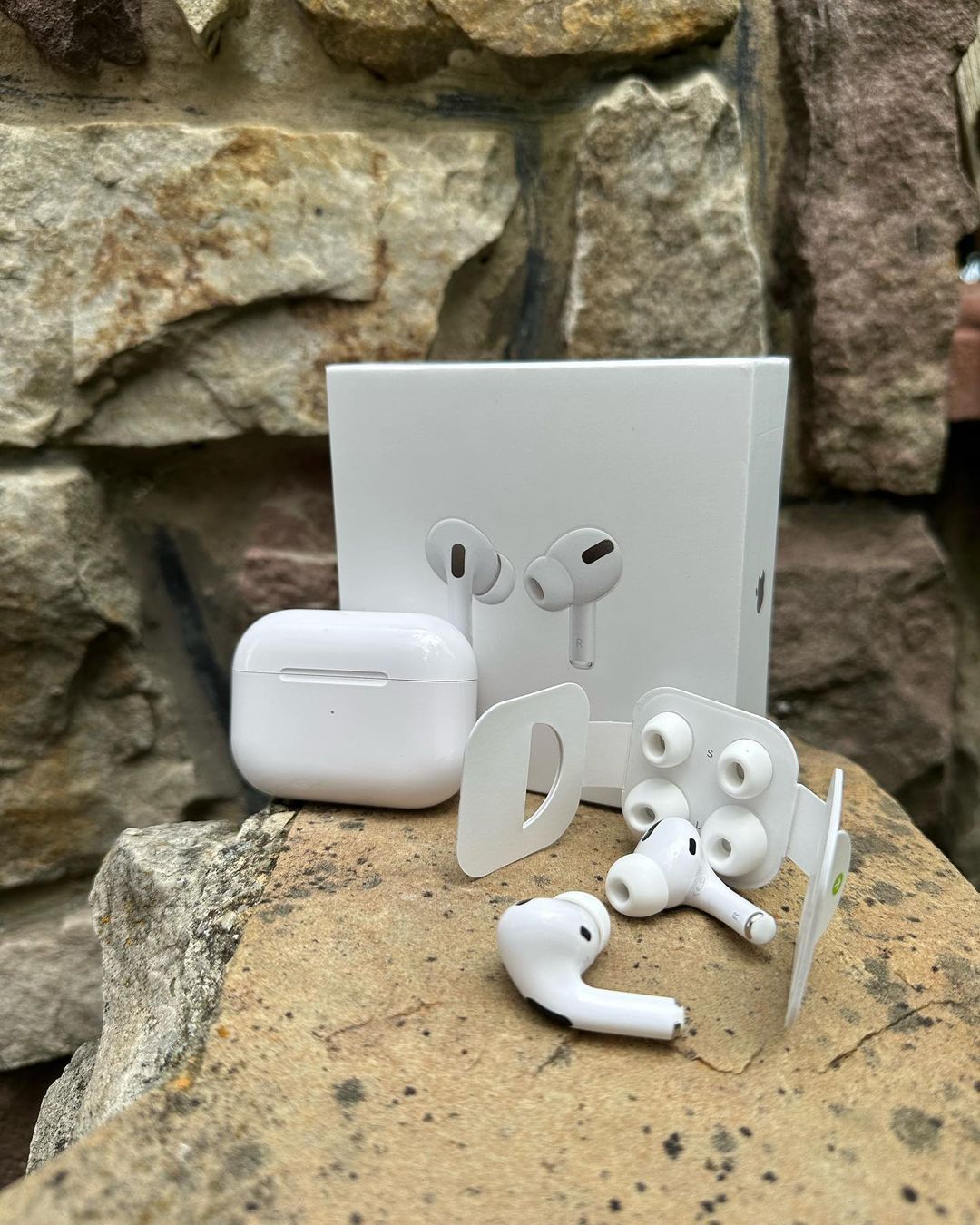 AIRPODS PRO